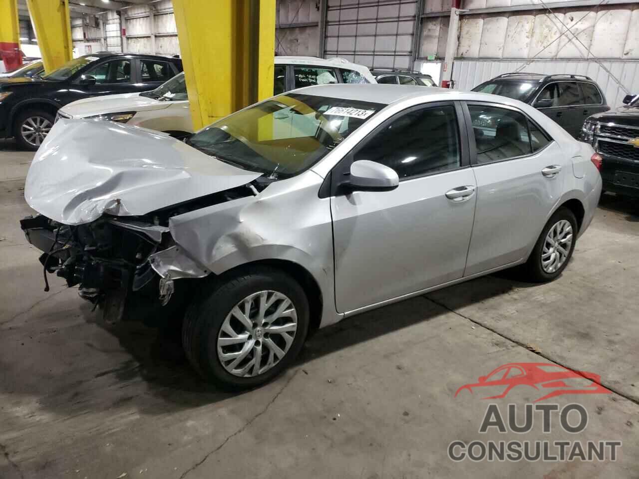 TOYOTA COROLLA 2018 - 5YFBURHE3JP853730