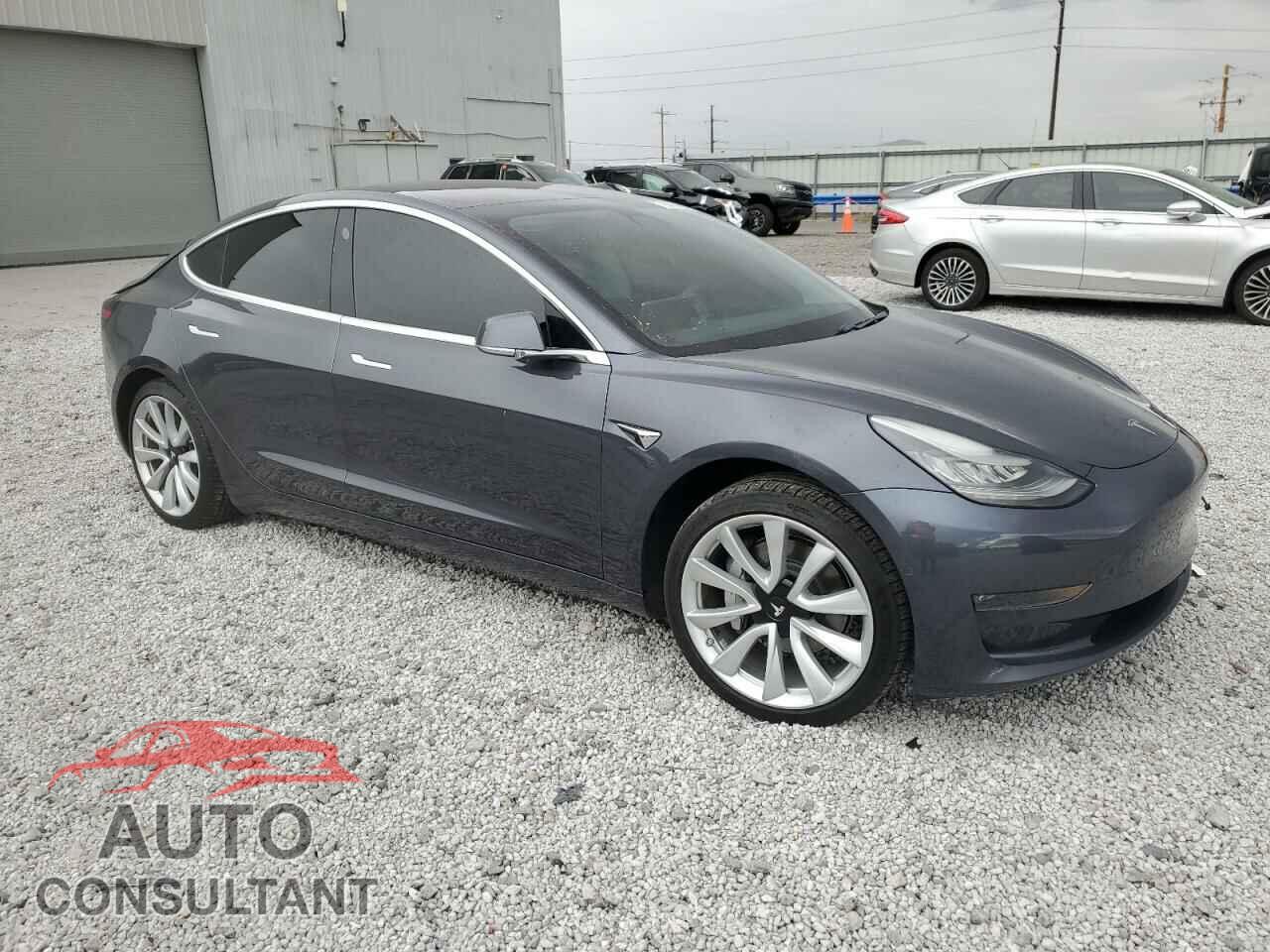 TESLA MODEL 3 2018 - 5YJ3E1EB3JF090987