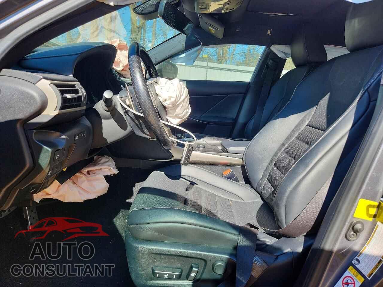LEXUS IS 2017 - JTHCM1D20H5017879
