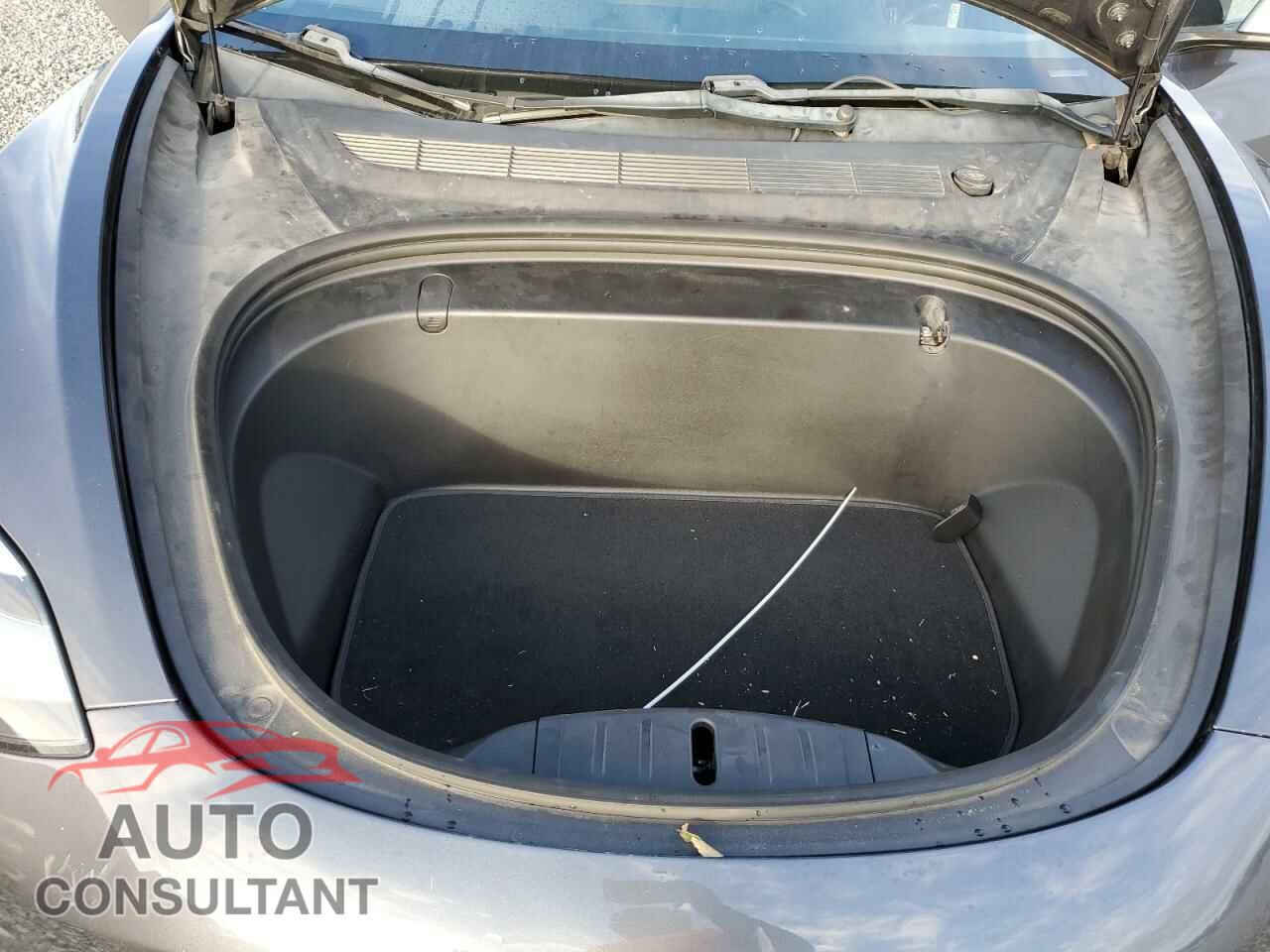 TESLA MODEL 3 2018 - 5YJ3E1EB2JF116740