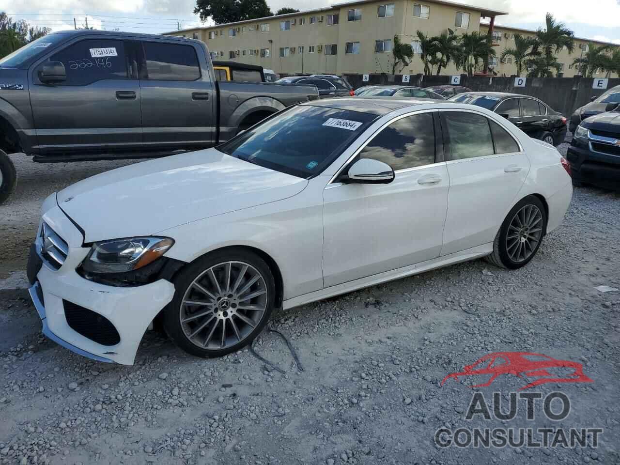 MERCEDES-BENZ C-CLASS 2018 - 55SWF4JB6JU253115
