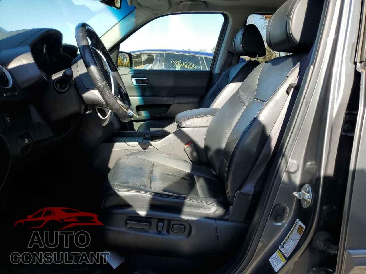 HONDA PILOT 2011 - 5FNYF4H52BB005651