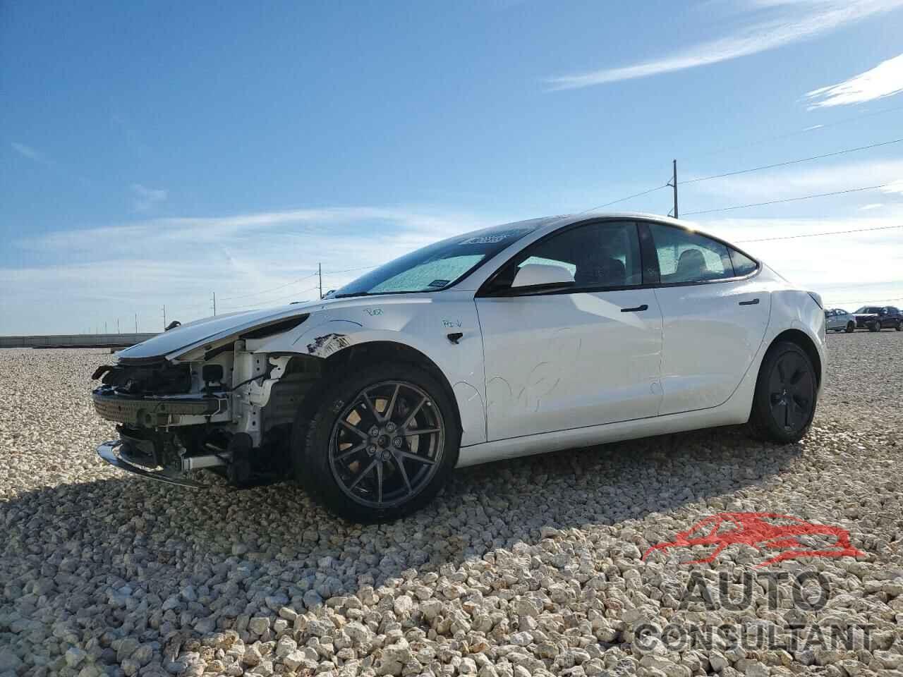 TESLA MODEL 3 2022 - 5YJ3E1EB8NF190959