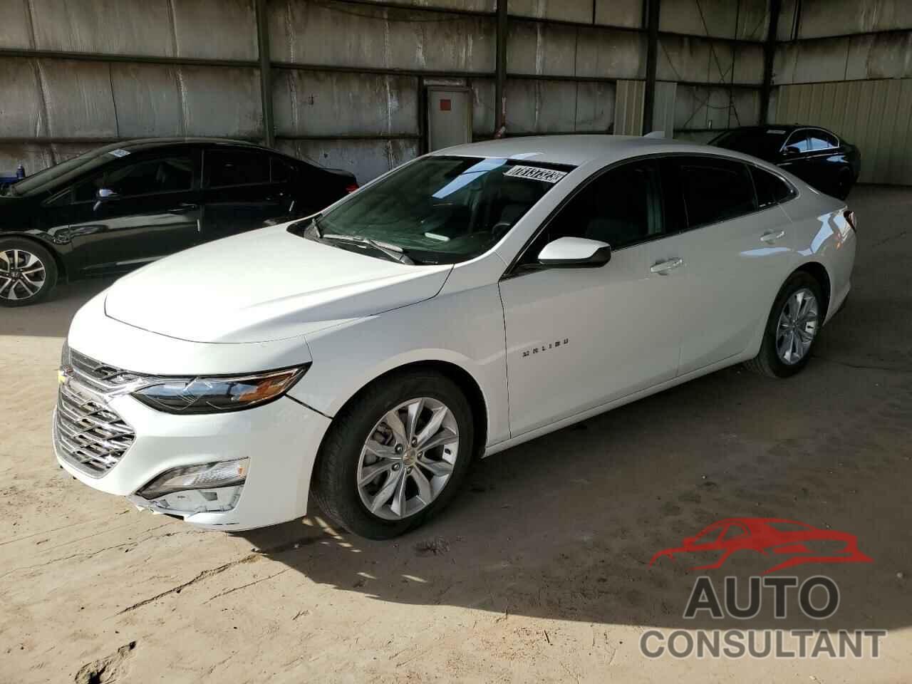 CHEVROLET MALIBU 2022 - 1G1ZD5ST2NF181275