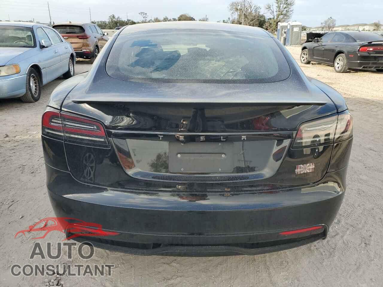 TESLA MODEL S 2023 - 5YJSA1E61PF515660