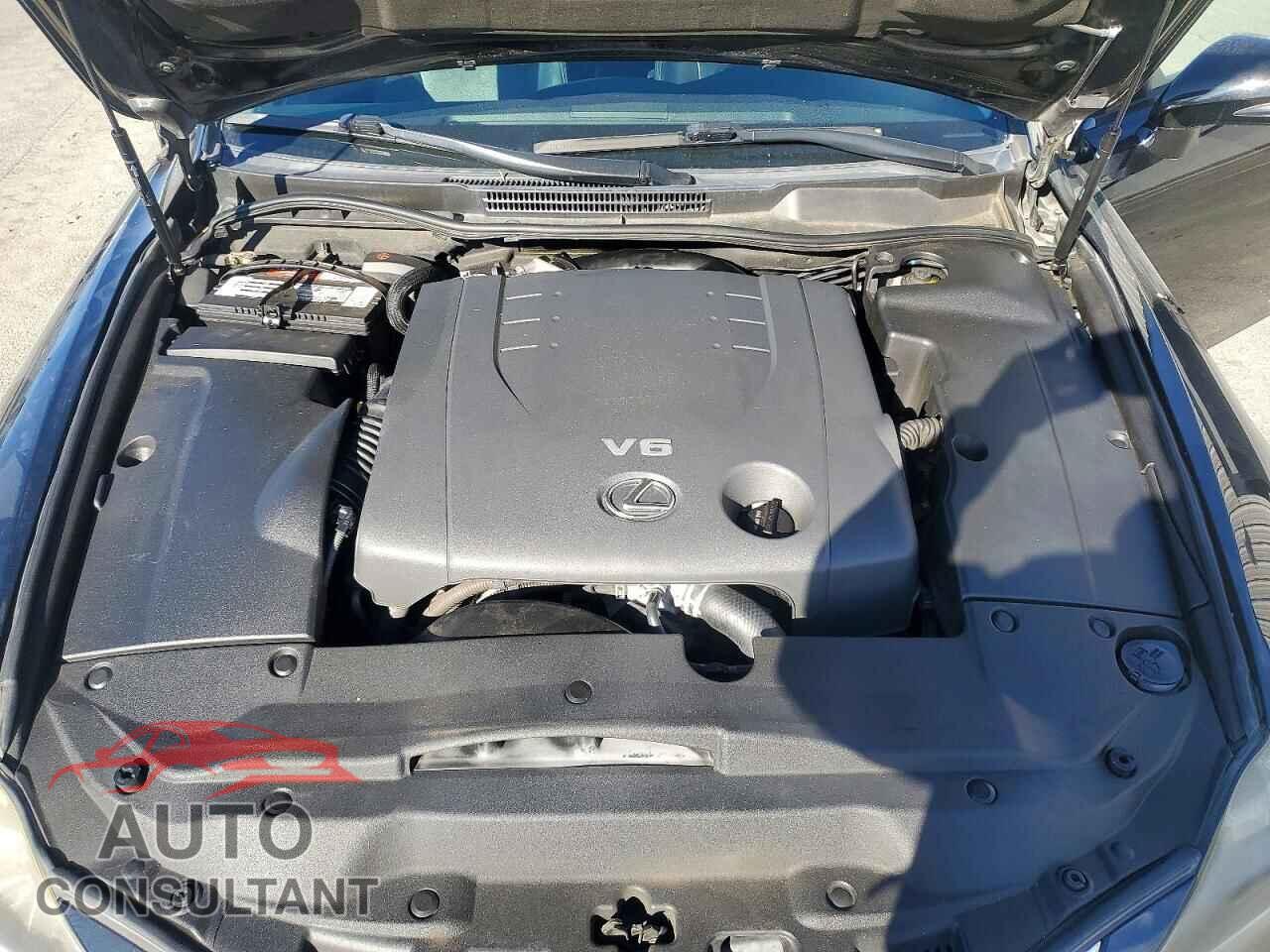 LEXUS IS 2011 - JTHFF2C22B2516254