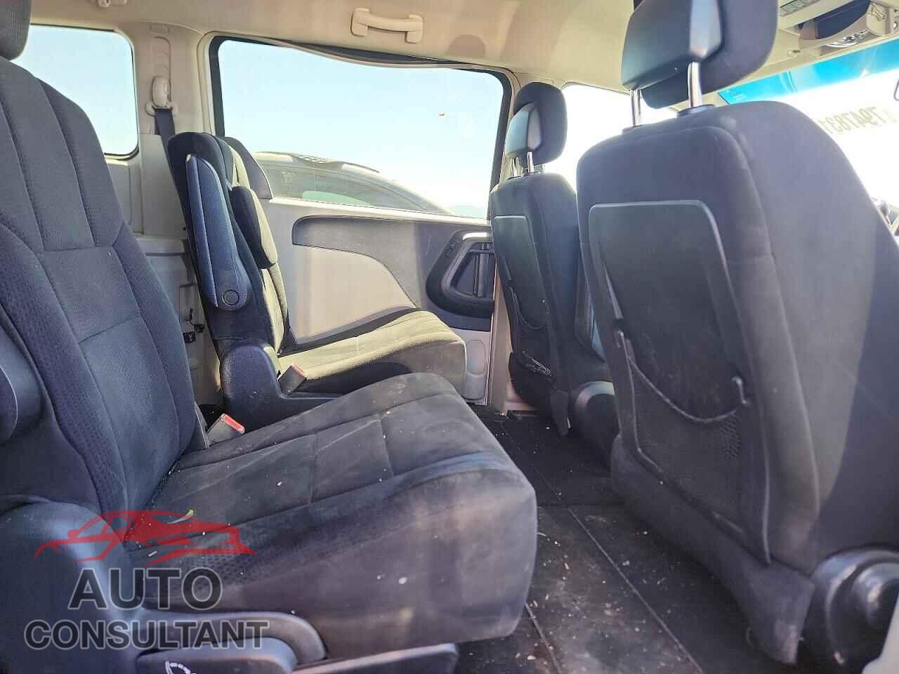 DODGE CARAVAN 2011 - 2D4RN5DG0BR711593