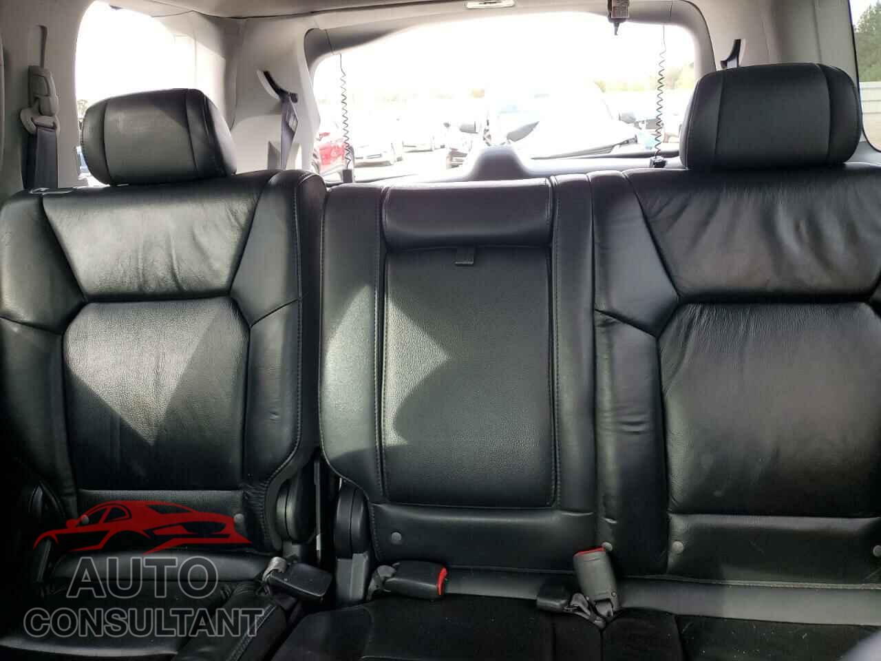HONDA PILOT 2011 - 5FNYF4H5XBB087063