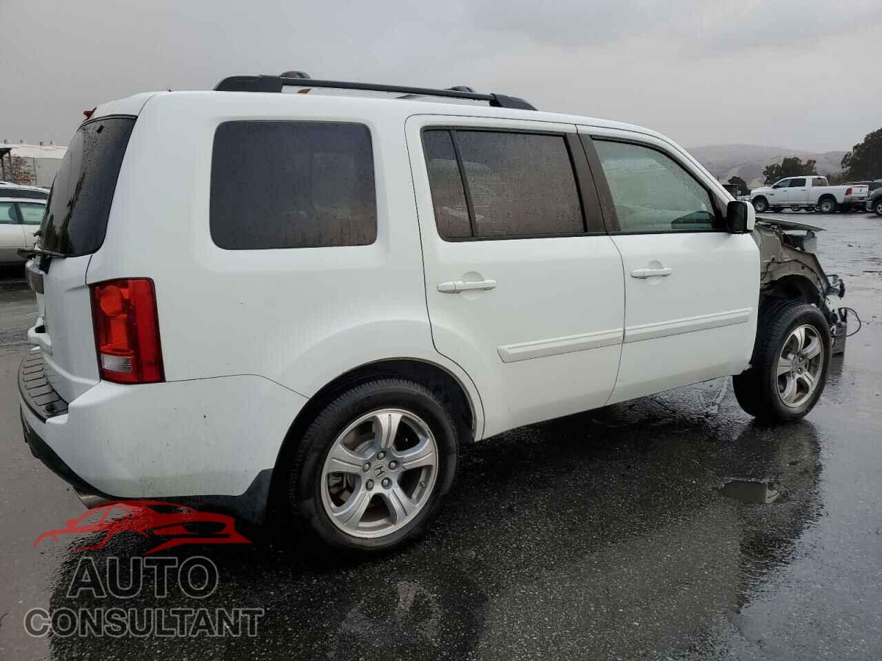 HONDA PILOT 2015 - 5FNYF3H41FB004188