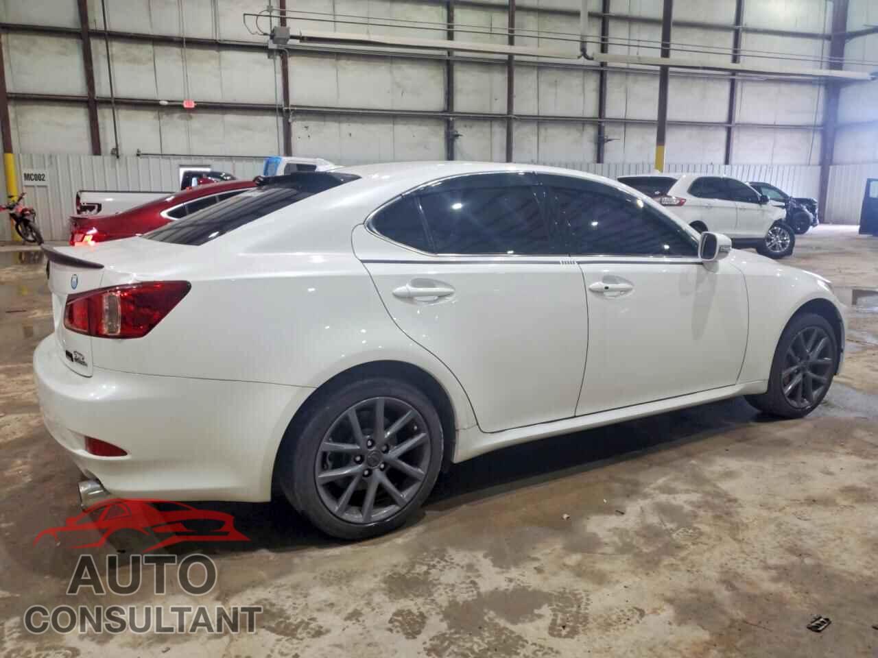 LEXUS IS 2011 - JTHCE5C26B5000906