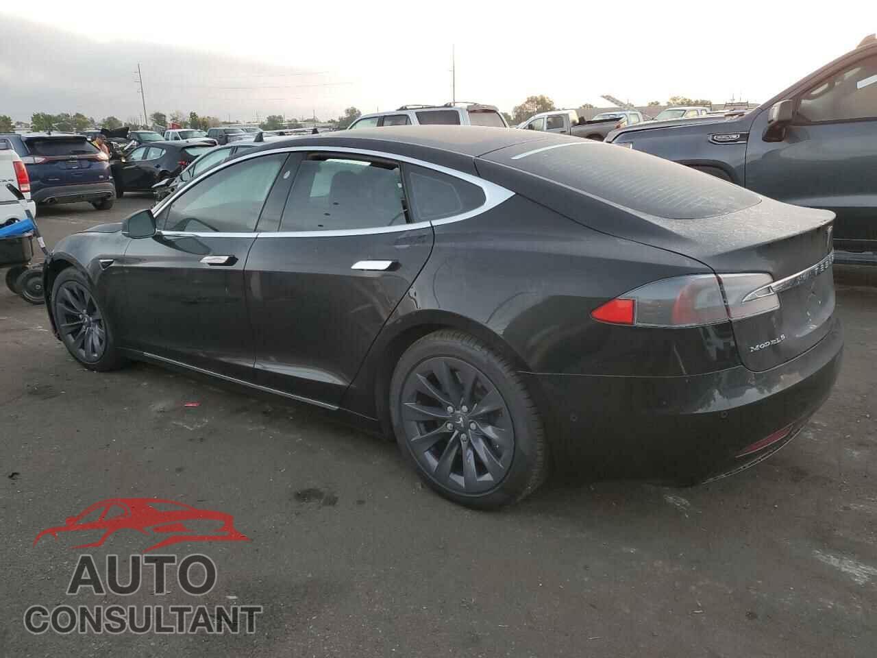 TESLA MODEL S 2018 - 5YJSA1E28JF247310