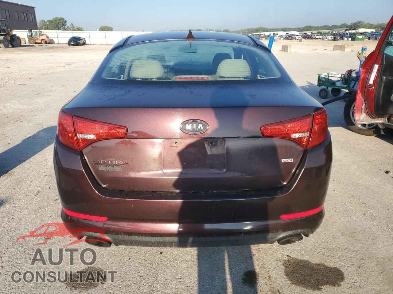 KIA OPTIMA 2011 - KNAGM4A73B5118908