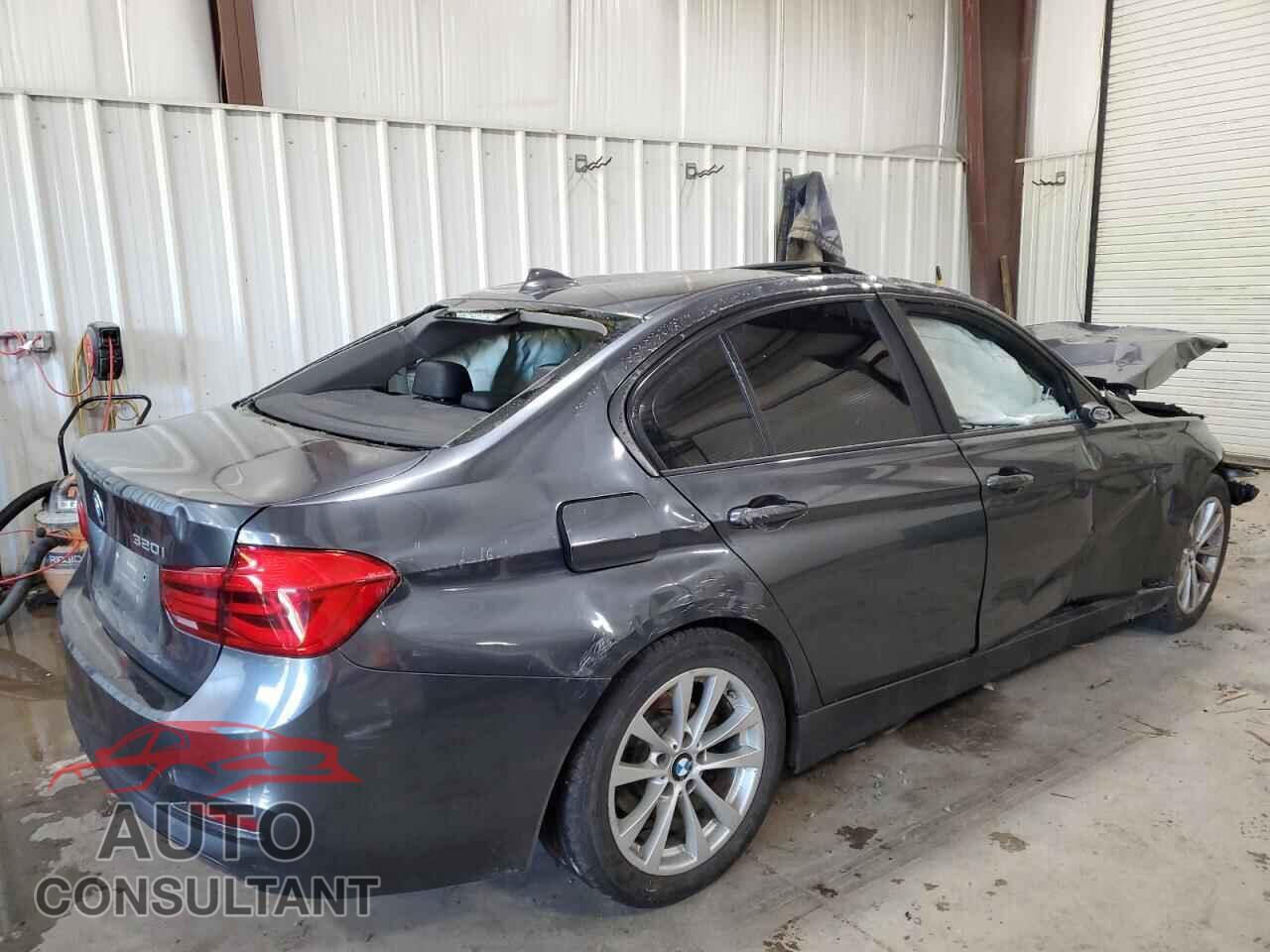 BMW 3 SERIES 2016 - WBA8E5G51GNU19701