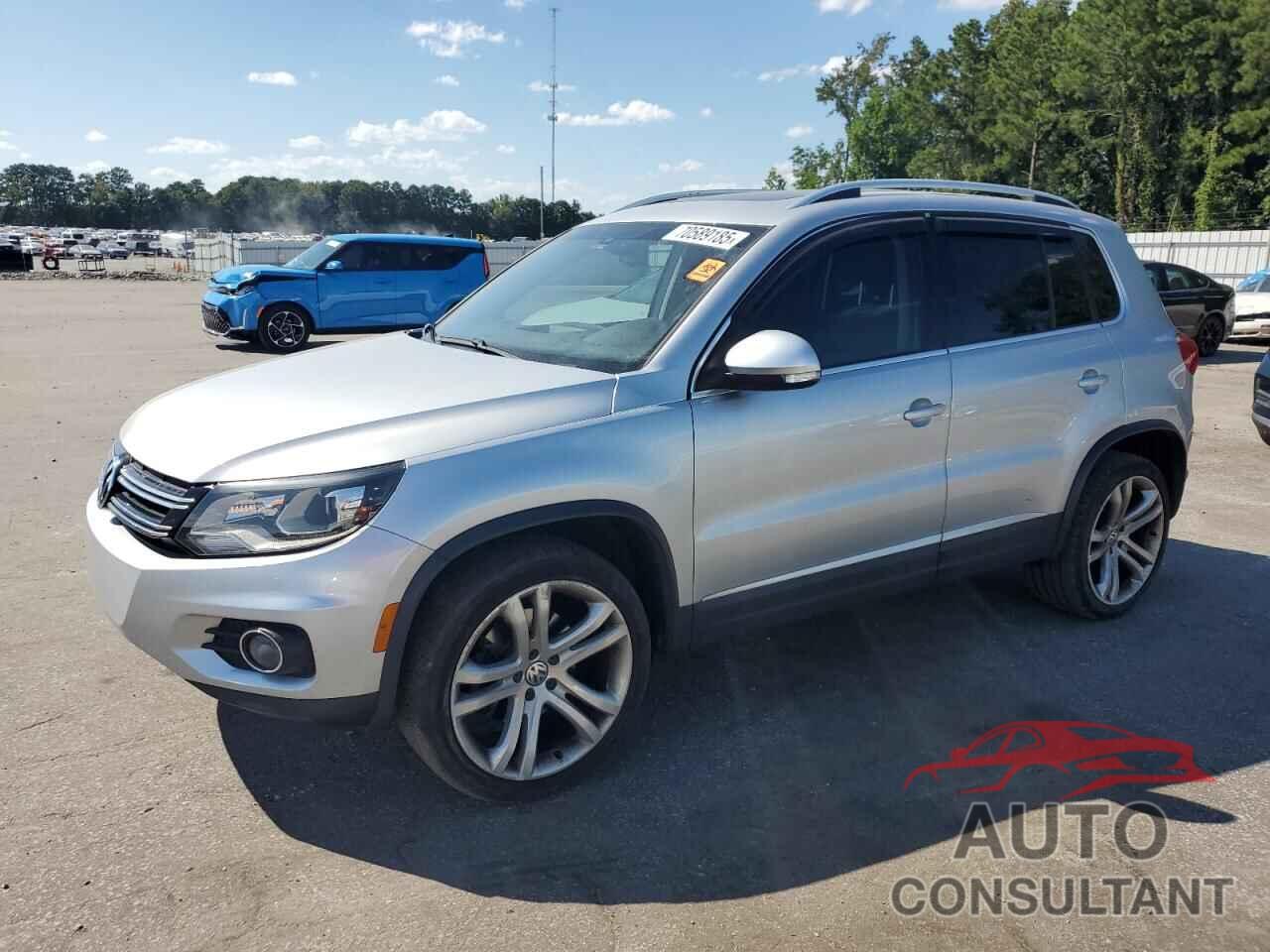 VOLKSWAGEN TIGUAN 2016 - WVGAV7AX5GW597806