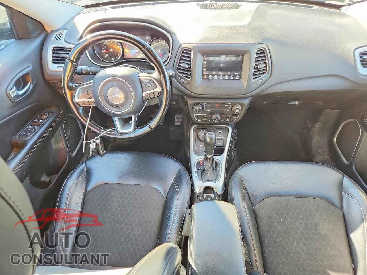 JEEP COMPASS 2020 - 3C4NJDBB7LT204567