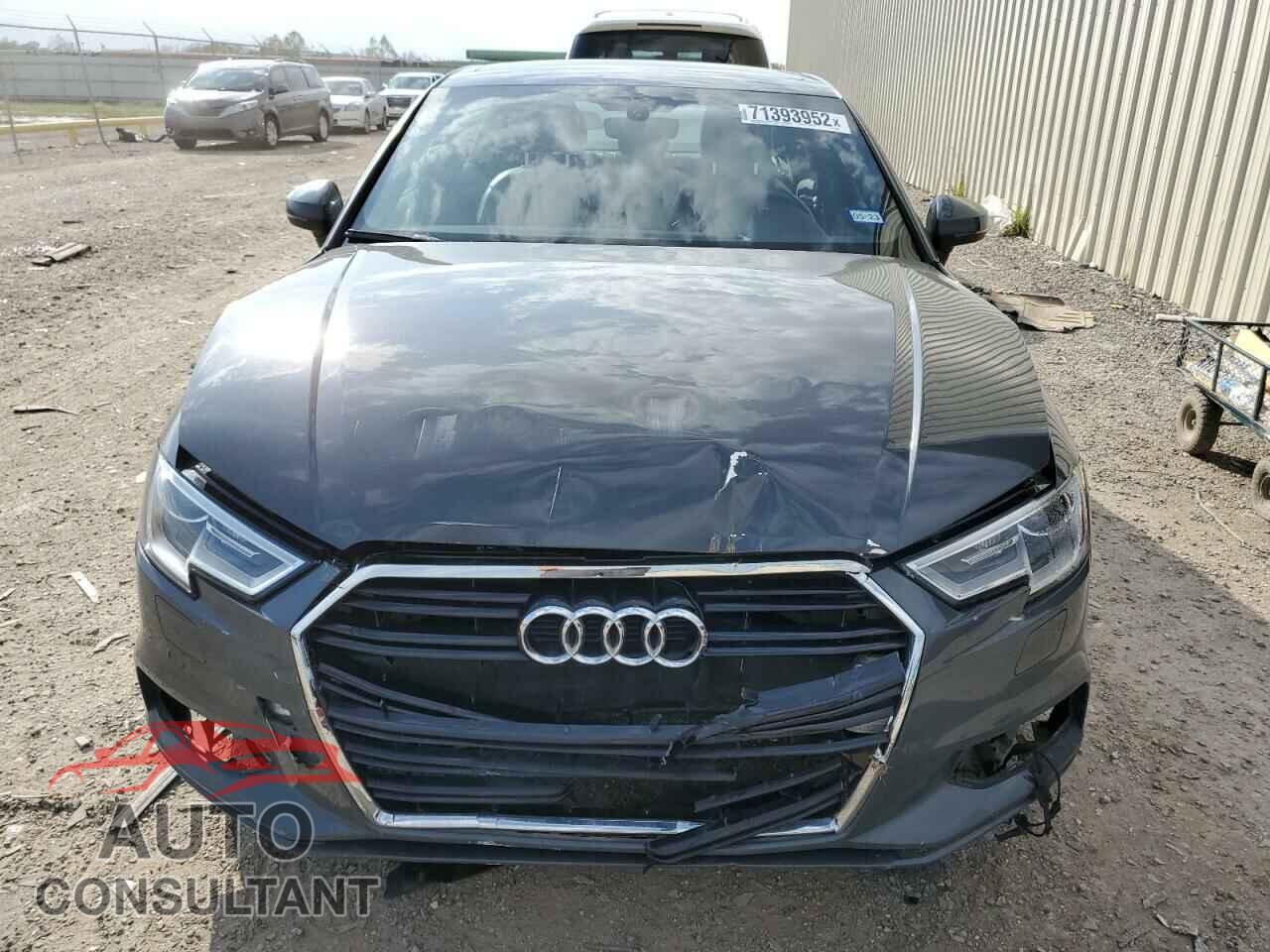 AUDI A3 2017 - WAUB8GFF6H1046246