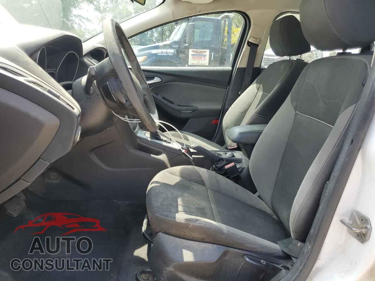 FORD FOCUS 2014 - 1FADP3F23EL278099