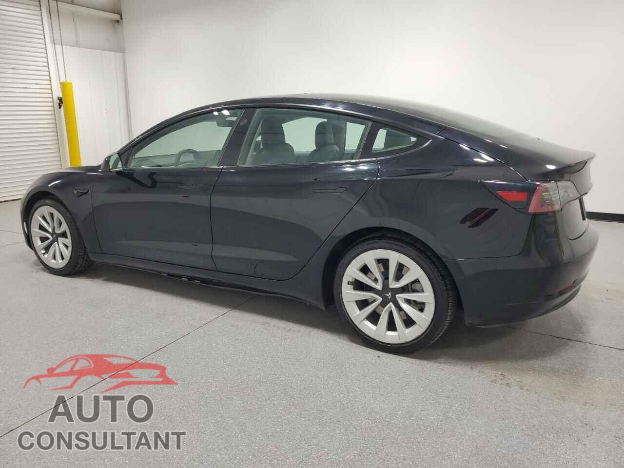 TESLA MODEL 3 2022 - 5YJ3E1EA4NF290371