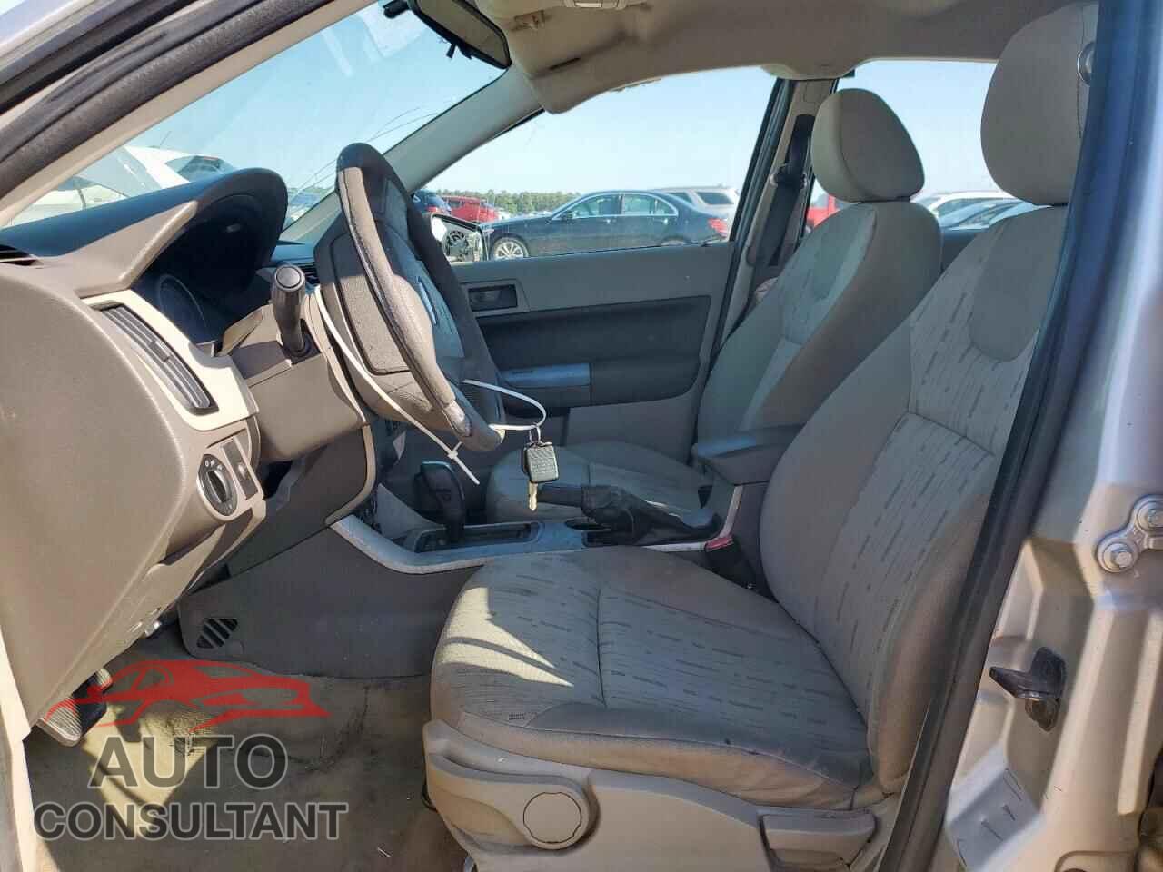 FORD FOCUS 2009 - 1FAHP35N79W109897