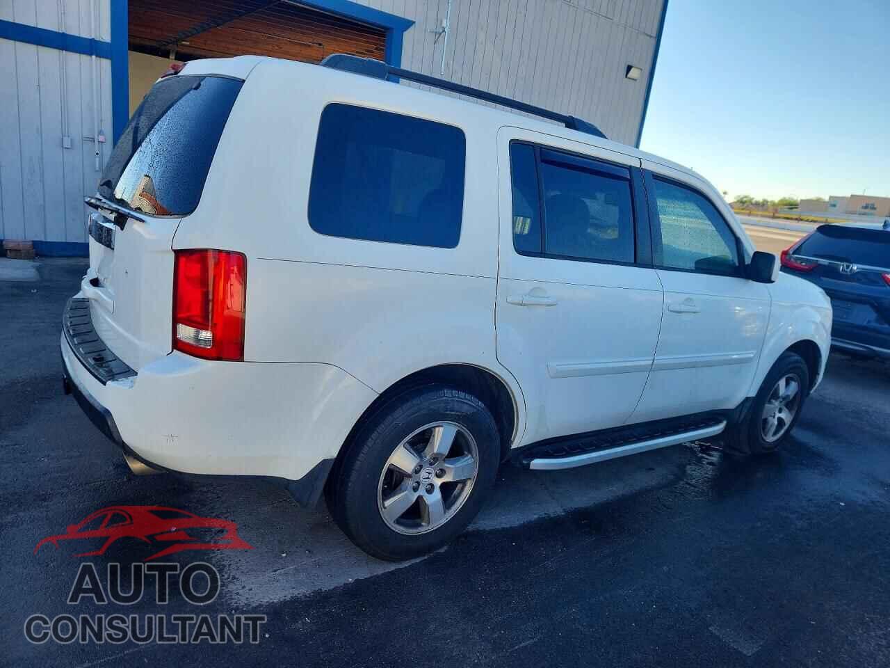 HONDA PILOT 2011 - 5FNYF3H54BB010070