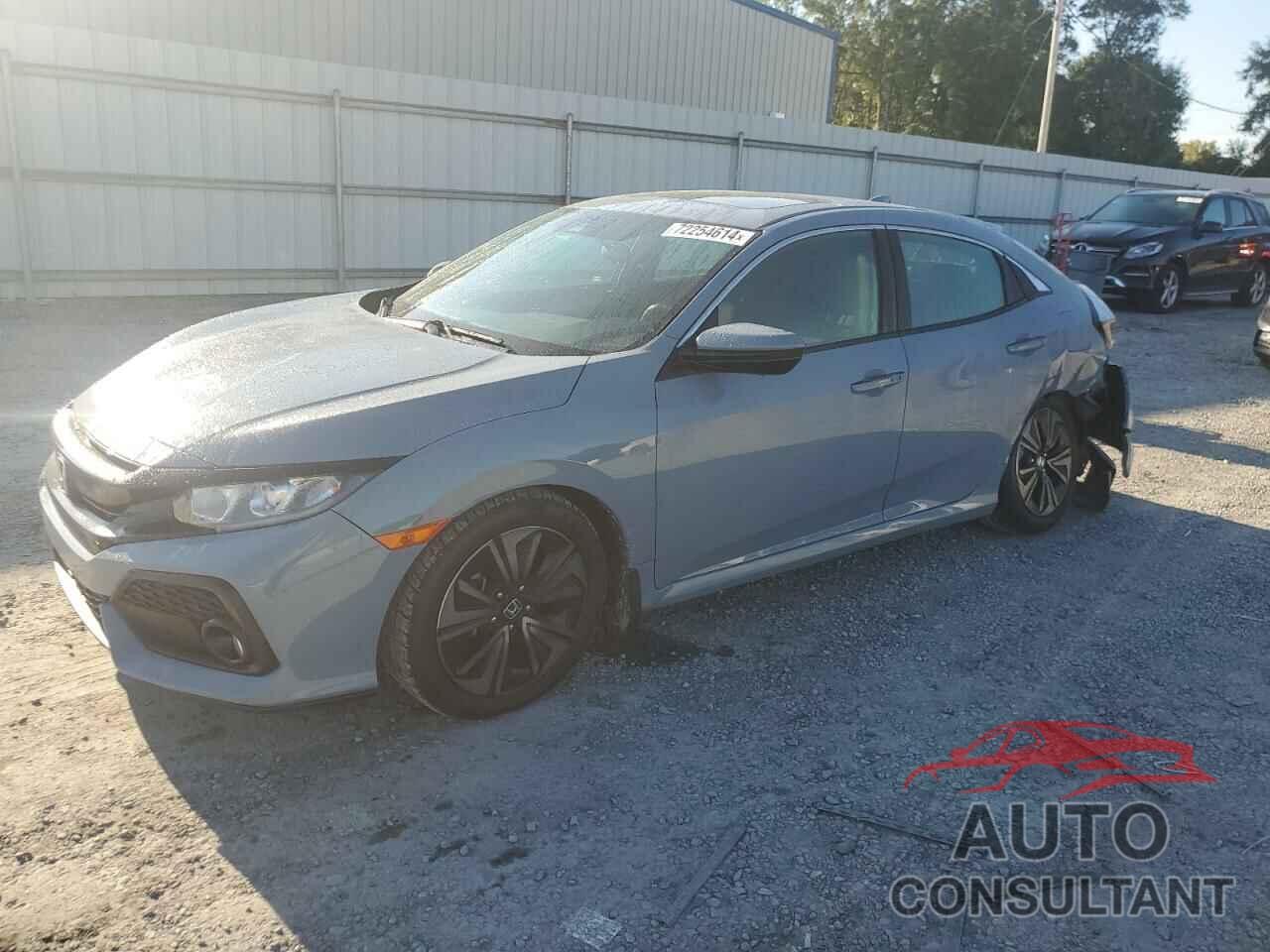 HONDA CIVIC 2018 - SHHFK7H68JU224401