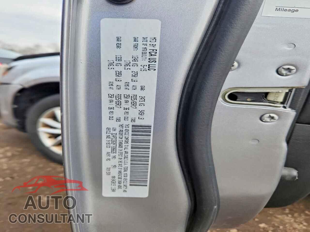 DODGE JOURNEY 2015 - 3C4PDCBG9FT696626