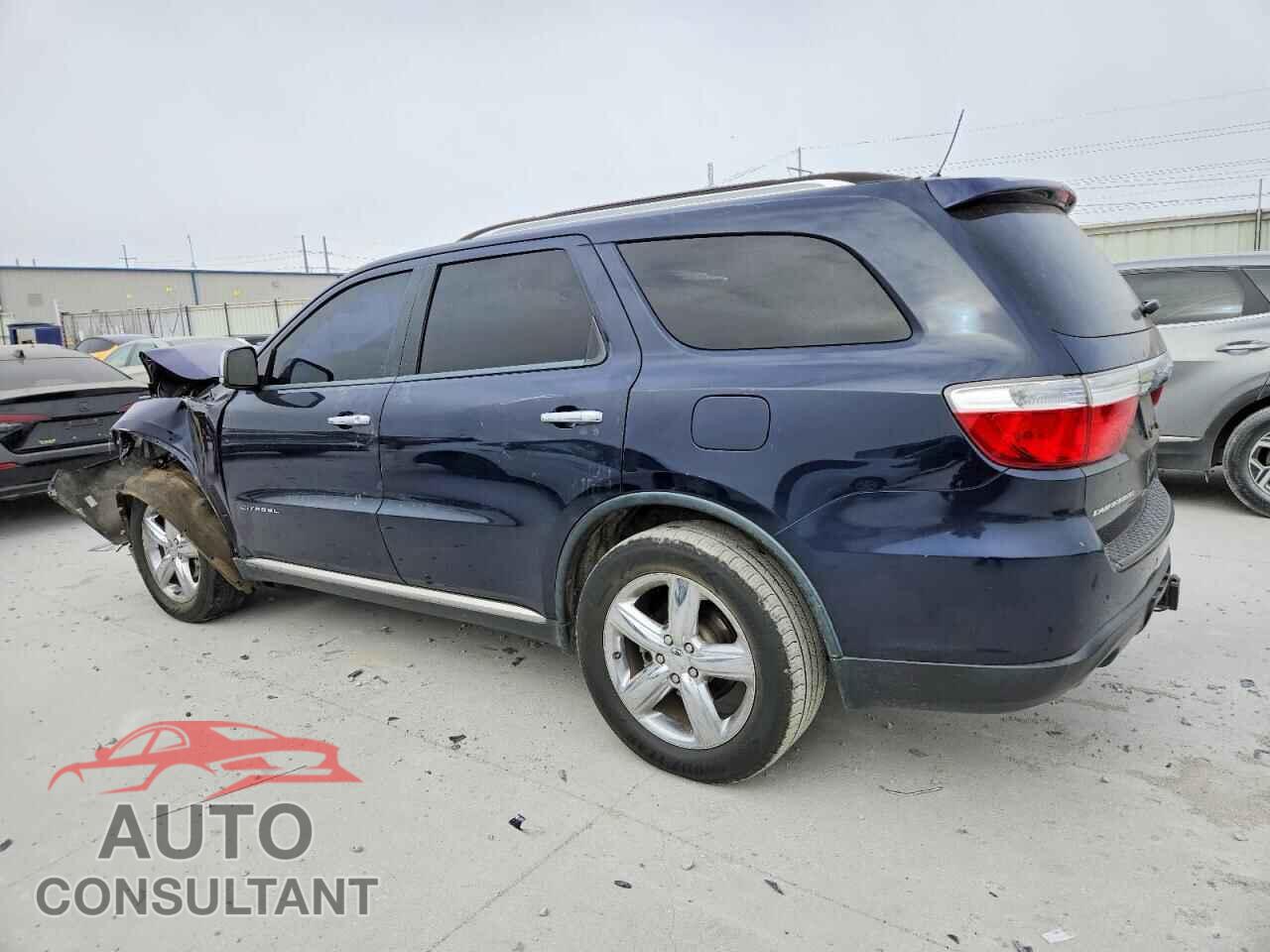 DODGE DURANGO 2013 - 1C4SDHET3DC690815