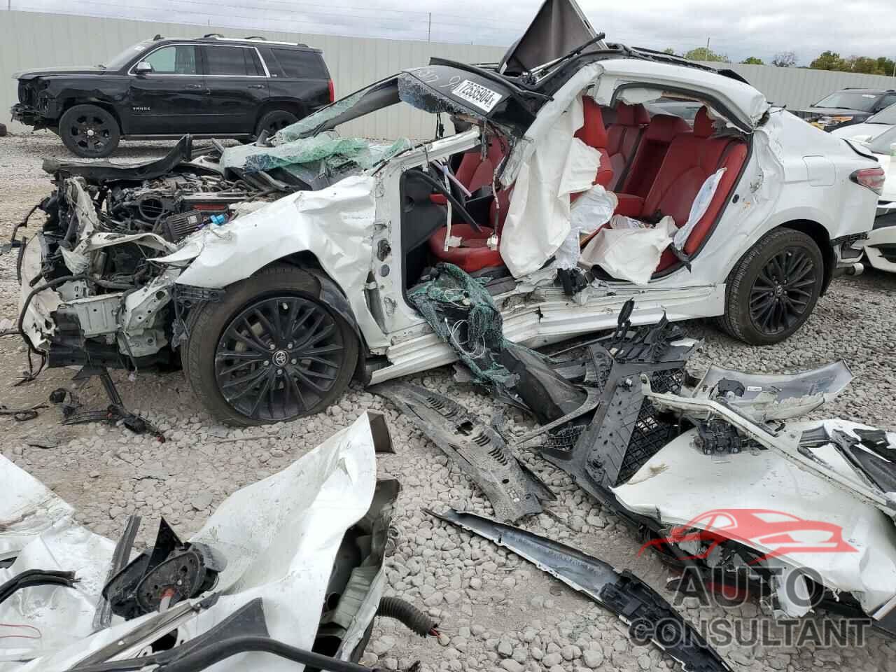 TOYOTA CAMRY 2018 - 4T1B61HK6JU059546