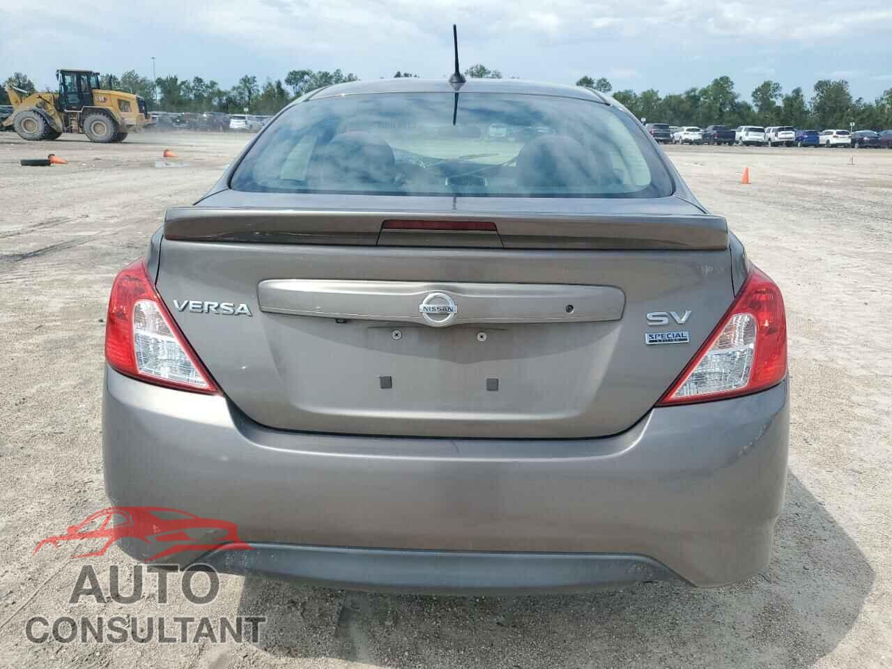 NISSAN VERSA 2017 - 3N1CN7AP3HL804703