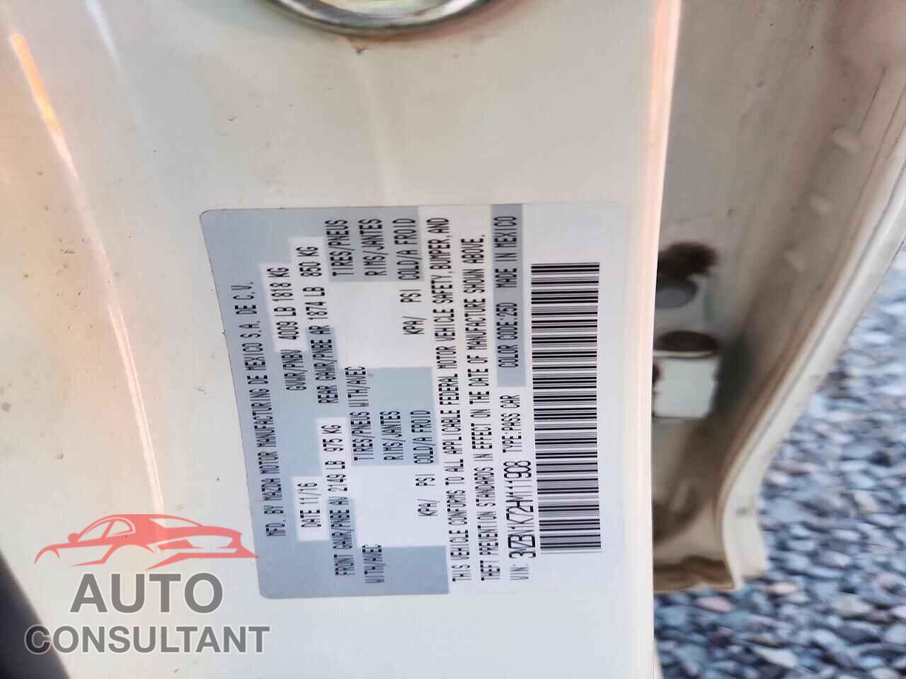 MAZDA 3 2017 - 3MZBN1K72HM111908