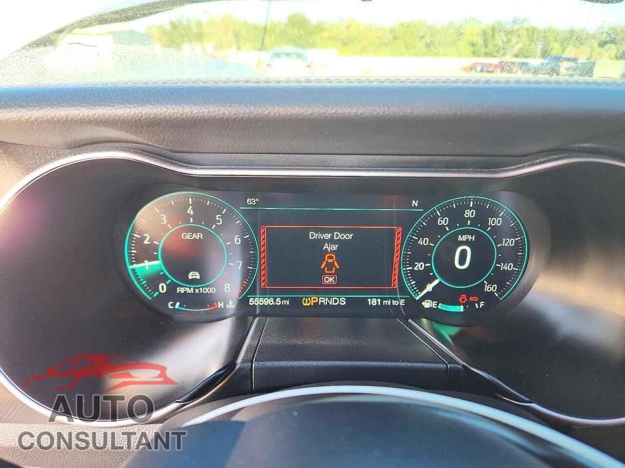 FORD MUSTANG 2018 - 1FA6P8CF7J5183301