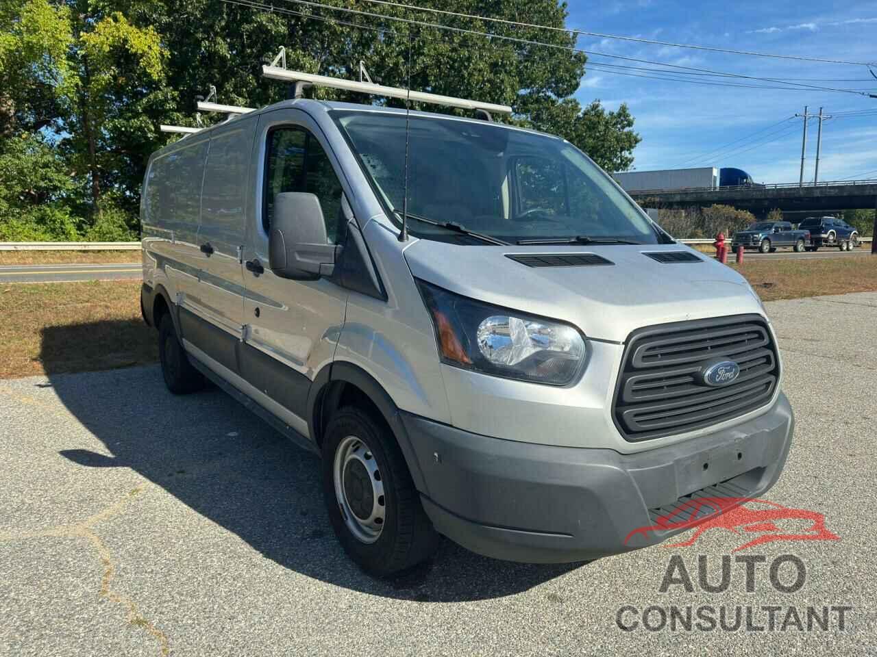 FORD TRANSIT 2018 - 1FTYR1ZM8JKA30695