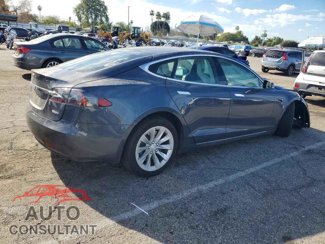 TESLA MODEL S 2018 - 5YJSA1E28JF295101