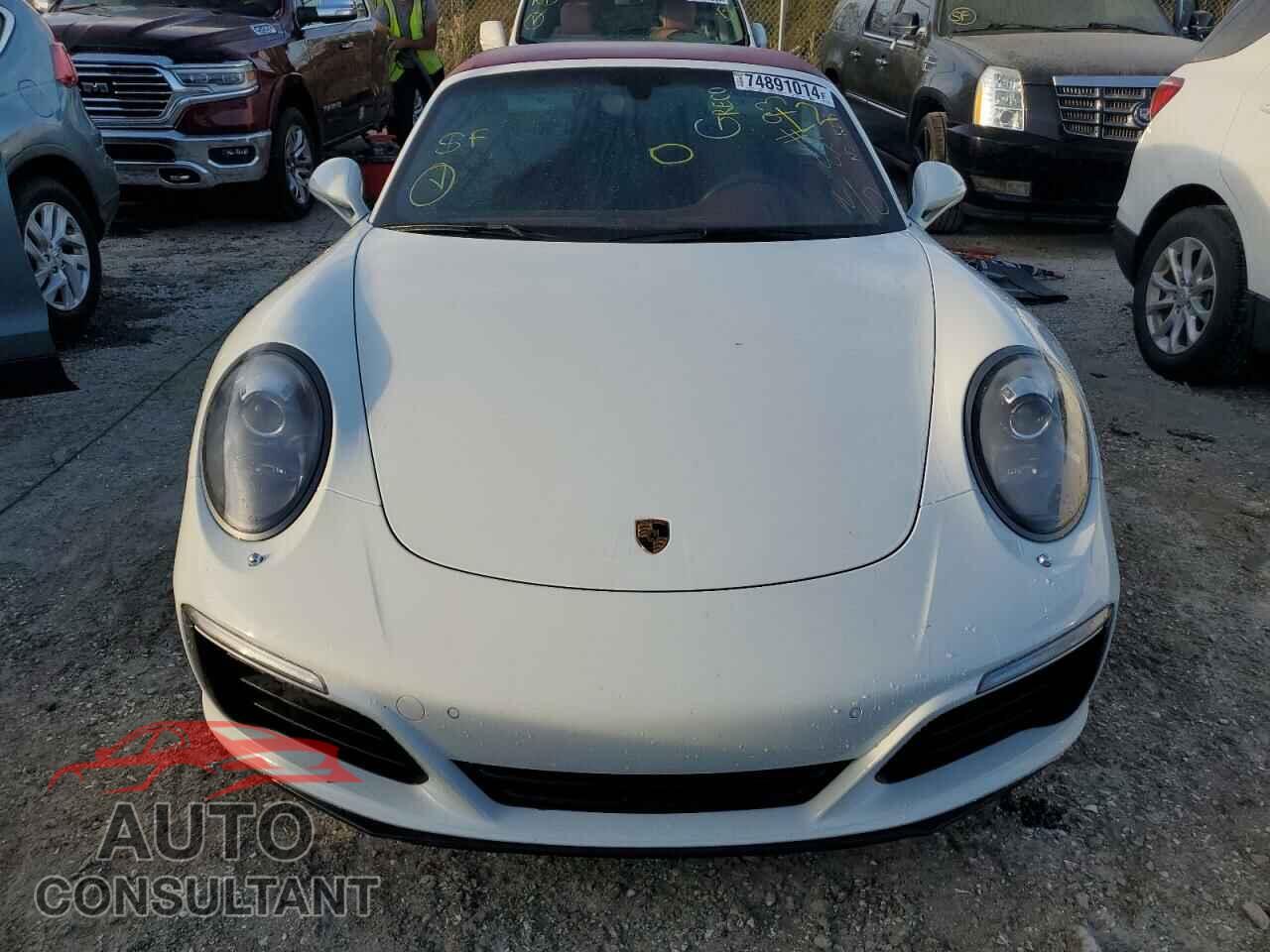 PORSCHE 911 2017 - WP0CA2A92HS141493