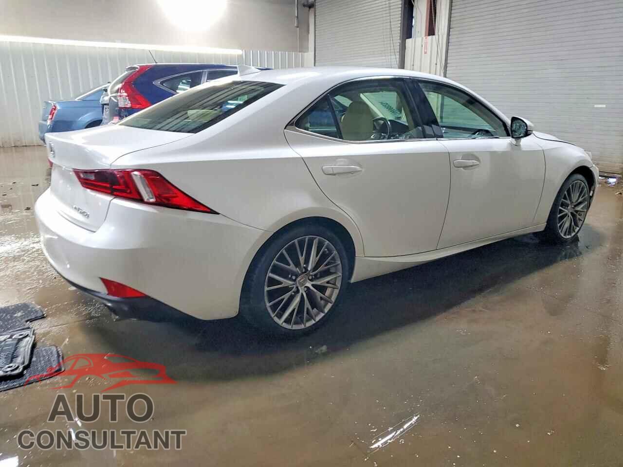 LEXUS IS 2015 - JTHCF1D28F5016356