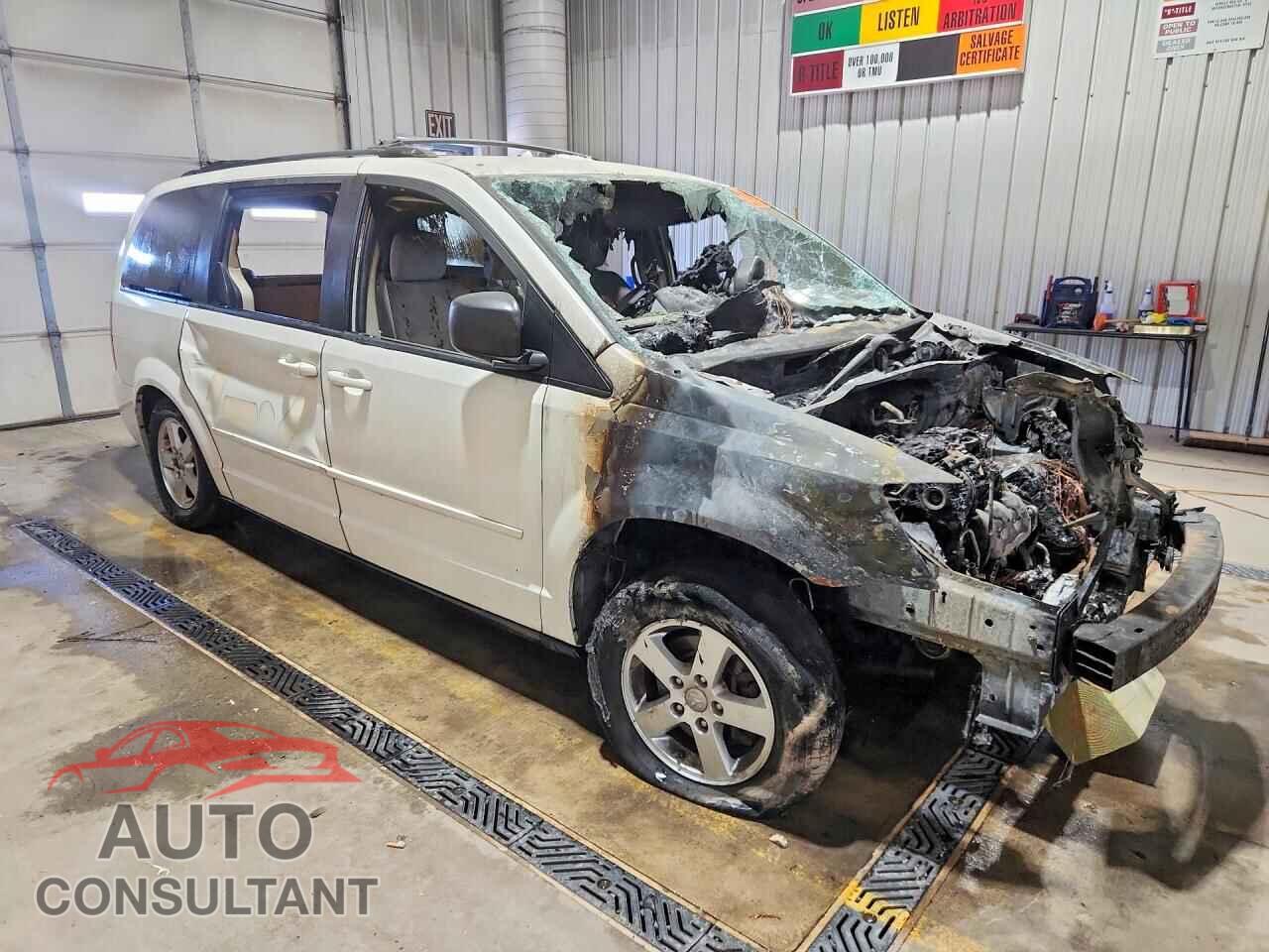 DODGE CARAVAN 2010 - 2D4RN4DE2AR223513