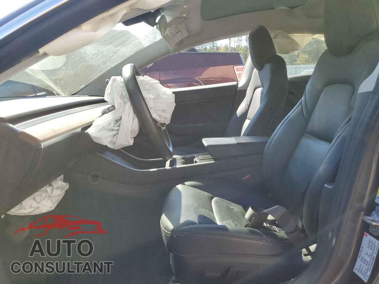 TESLA MODEL 3 2018 - 5YJ3E1EA1JF059390