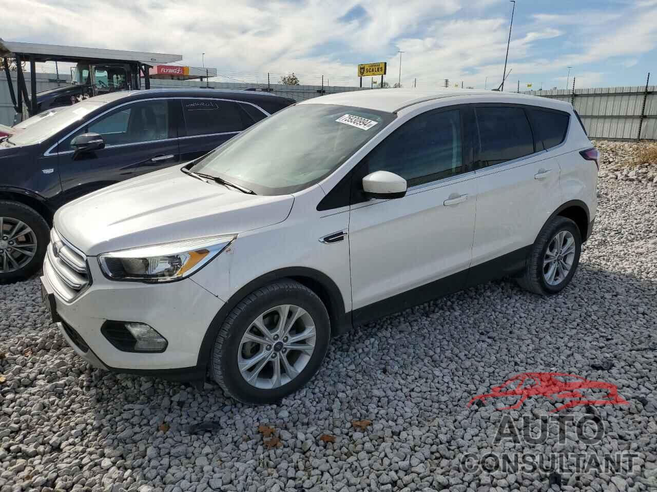 FORD ESCAPE 2017 - 1FMCU0GD7HUA45818