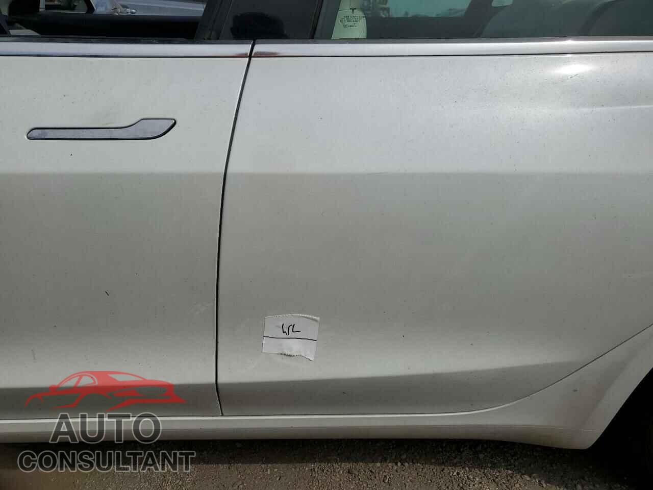 TESLA MODEL 3 2018 - 5YJ3E1EB8JF081850