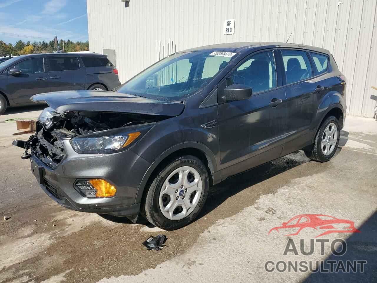 FORD ESCAPE 2018 - 1FMCU0F73JUA34820
