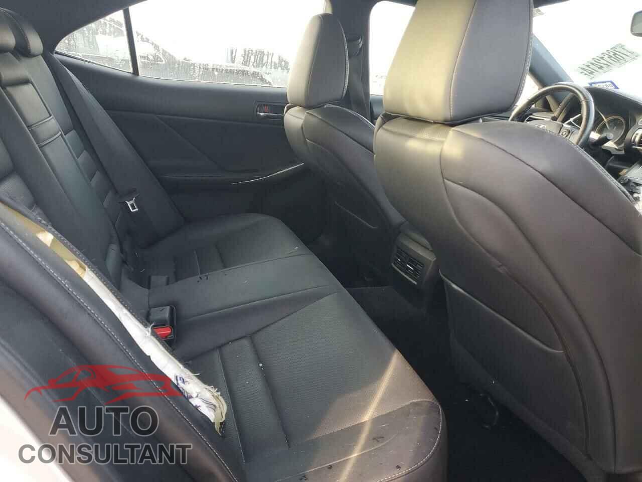 LEXUS IS 2014 - JTHBF1D28E5023740