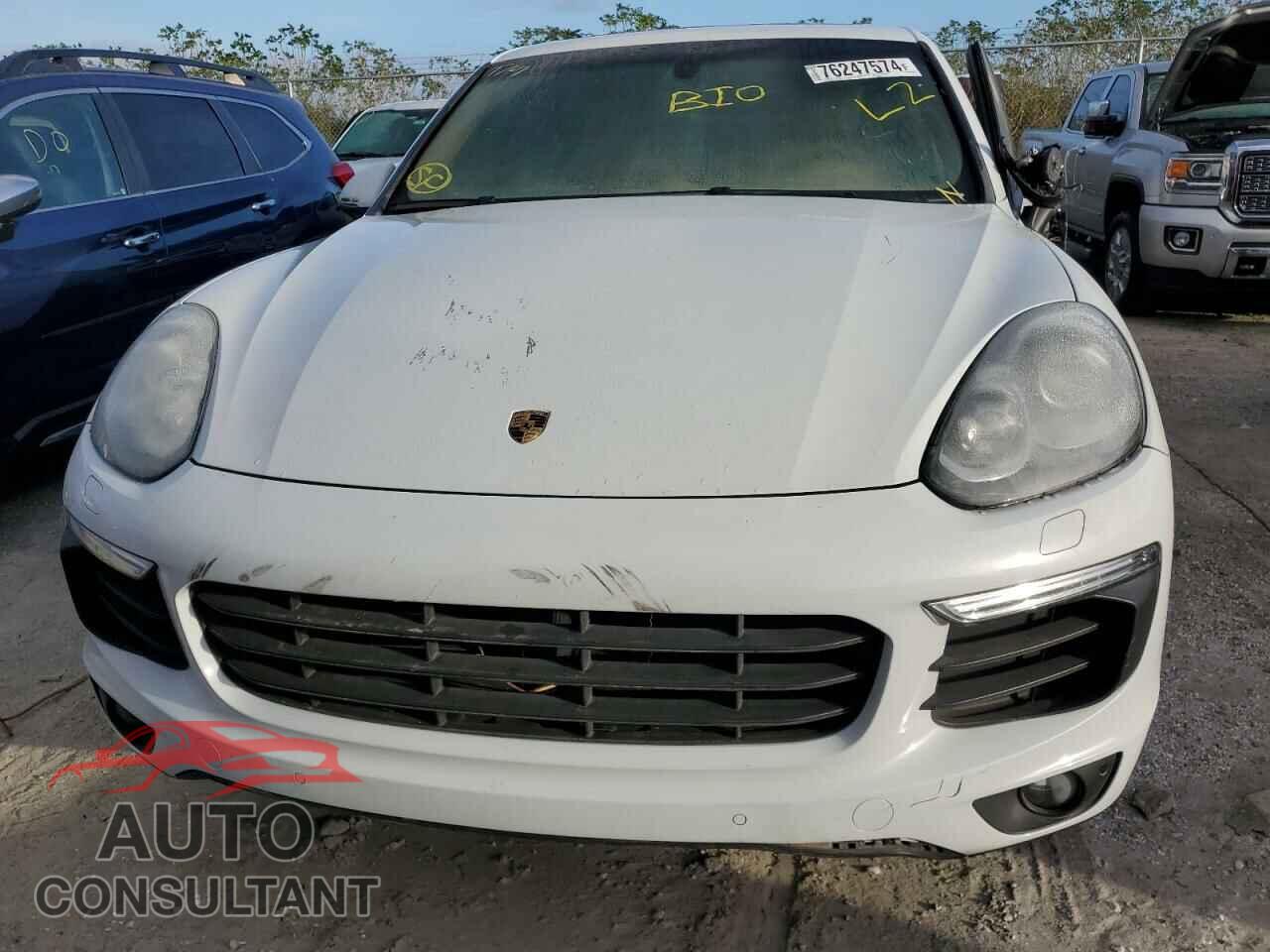 PORSCHE CAYENNE 2017 - WP1AA2A26HKA88094