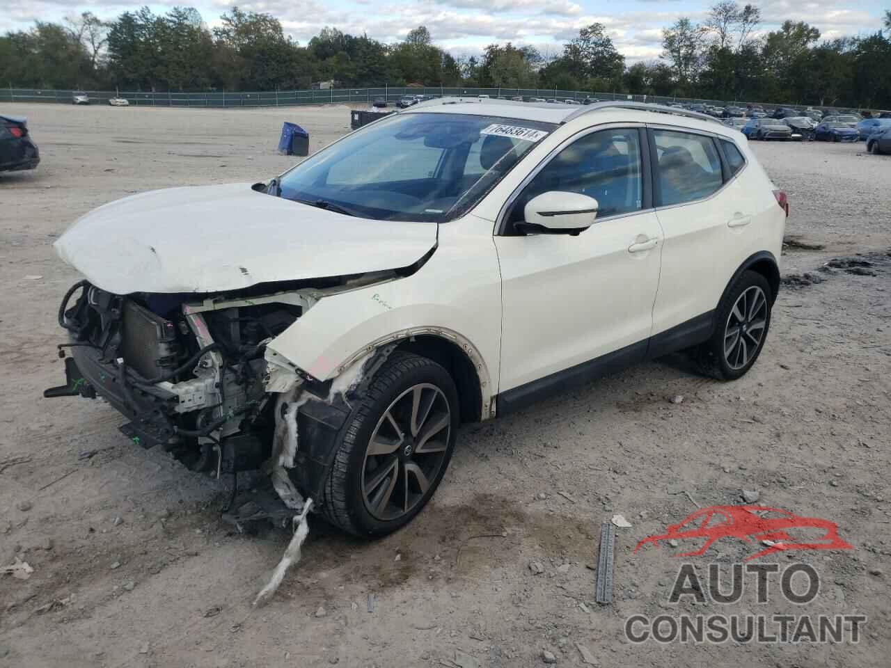 NISSAN ROGUE 2017 - JN1BJ1CR7HW106849