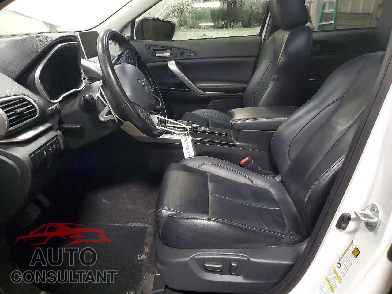 MITSUBISHI ECLIPSE CROSS 2018 - JA4AT5AA5JZ046432