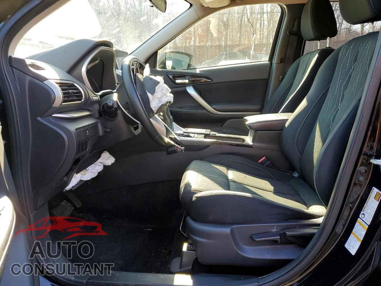 MITSUBISHI ECLIPSE 2018 - JA4AT5AA5JZ062159