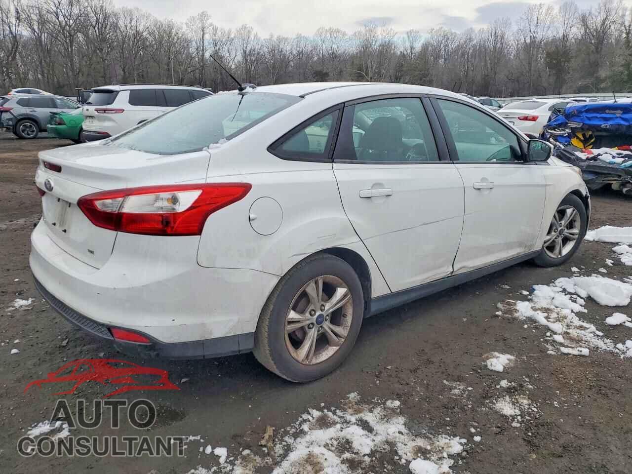 FORD FOCUS 2014 - 1FADP3F22EL268129