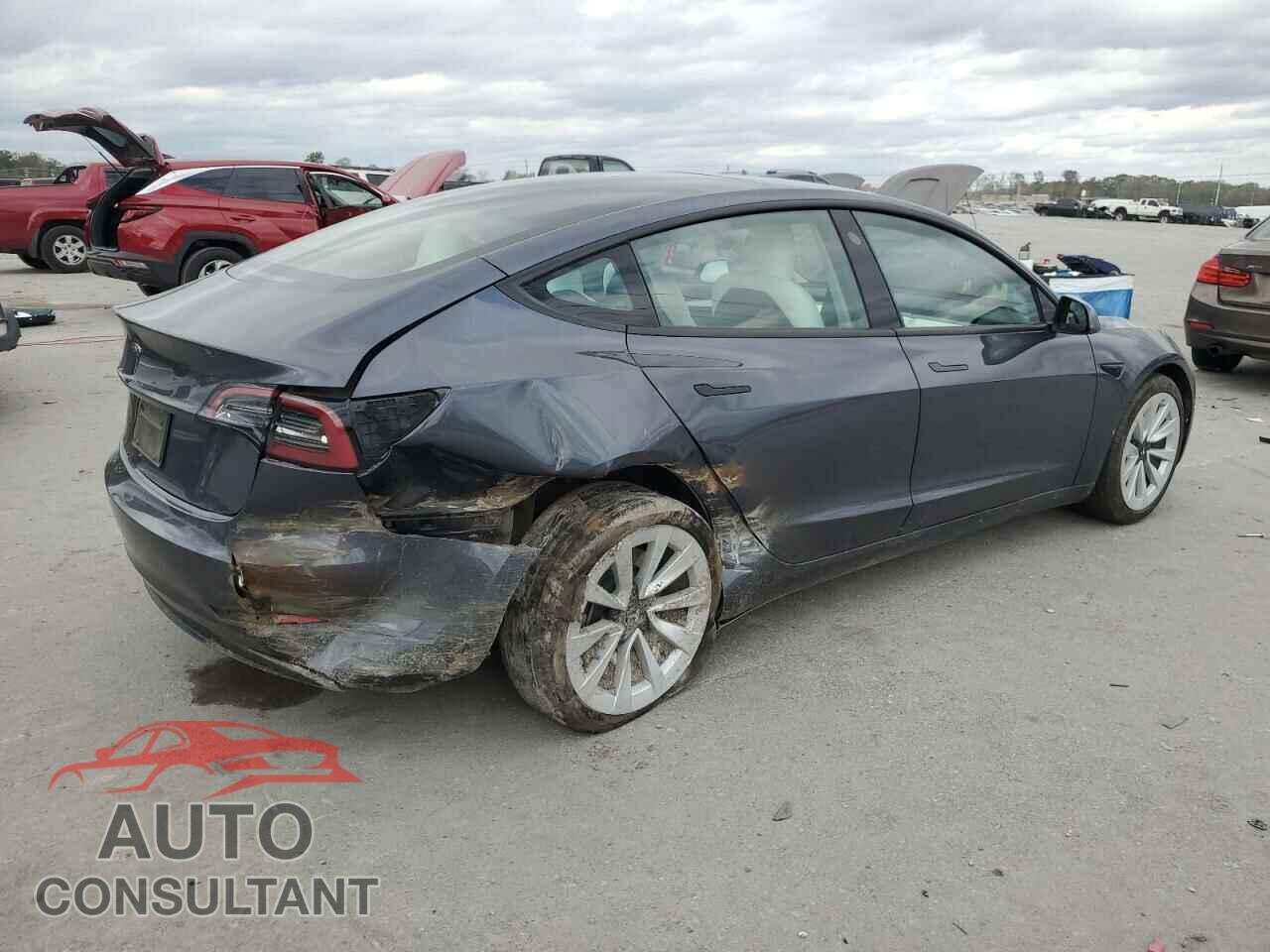 TESLA MODEL 3 2023 - 5YJ3E1EA3PF670577