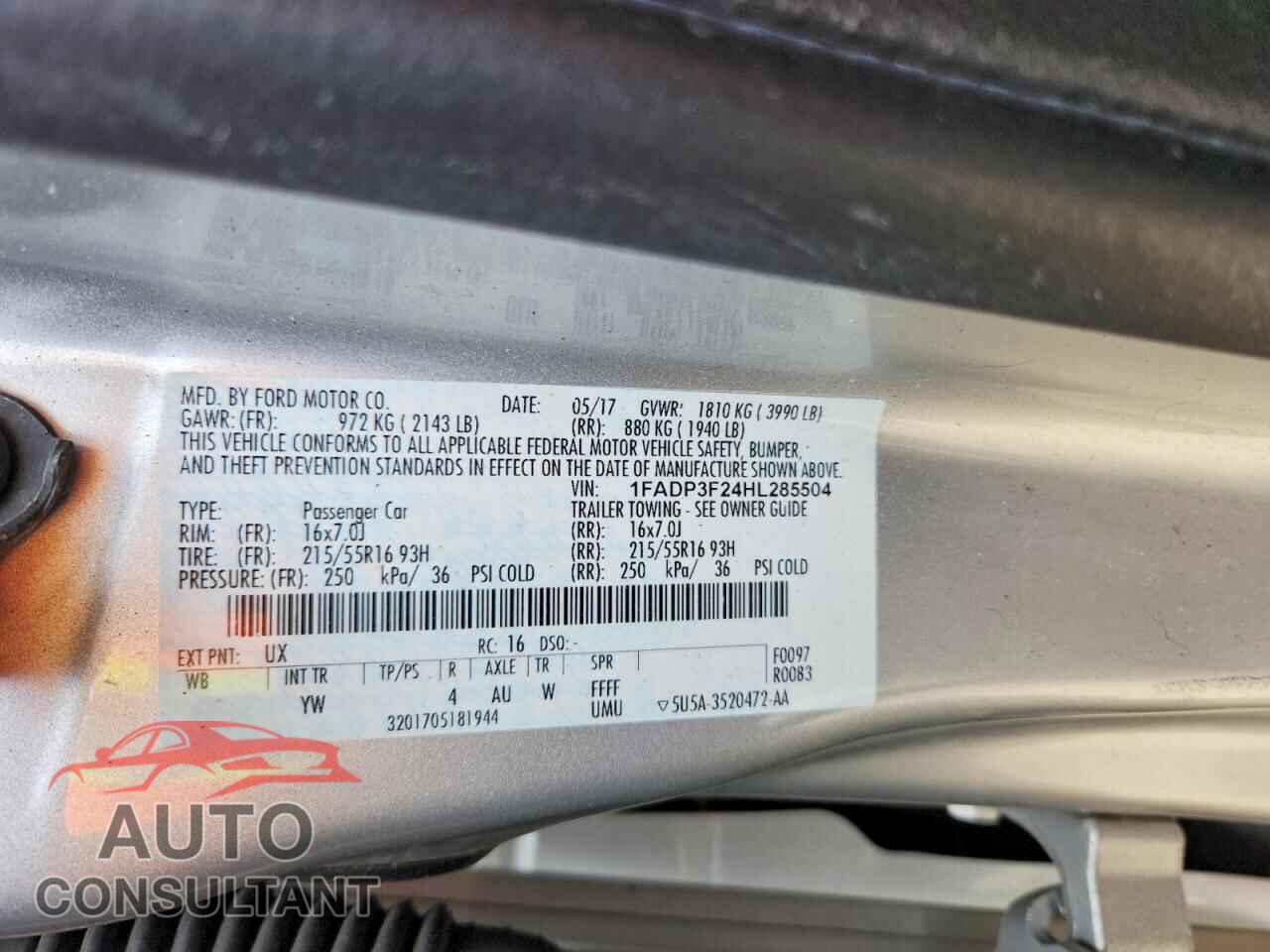 FORD FOCUS 2017 - 1FADP3F24HL285504