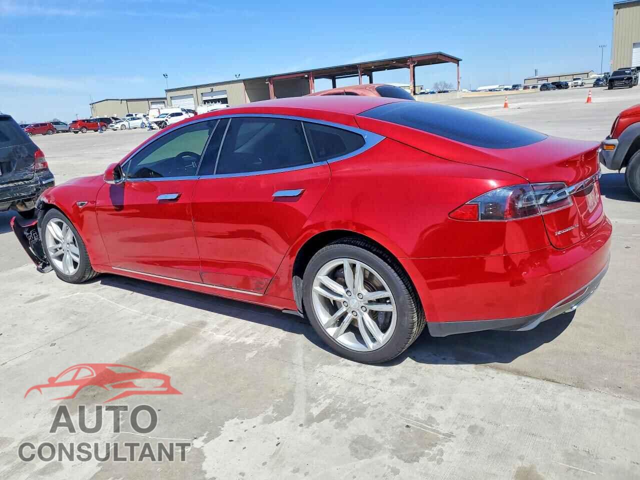 TESLA MODEL S 2013 - 5YJSA1CP2DFP21805