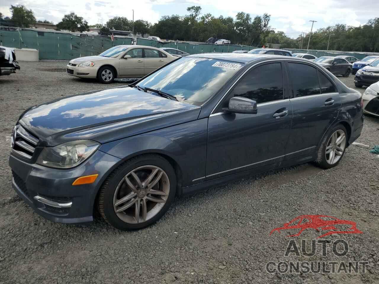 MERCEDES-BENZ C-CLASS 2014 - WDDGF4HB7EG241570